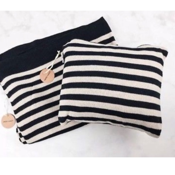 jack + lucy Other - Jack + Lucy travel blanket and pillow